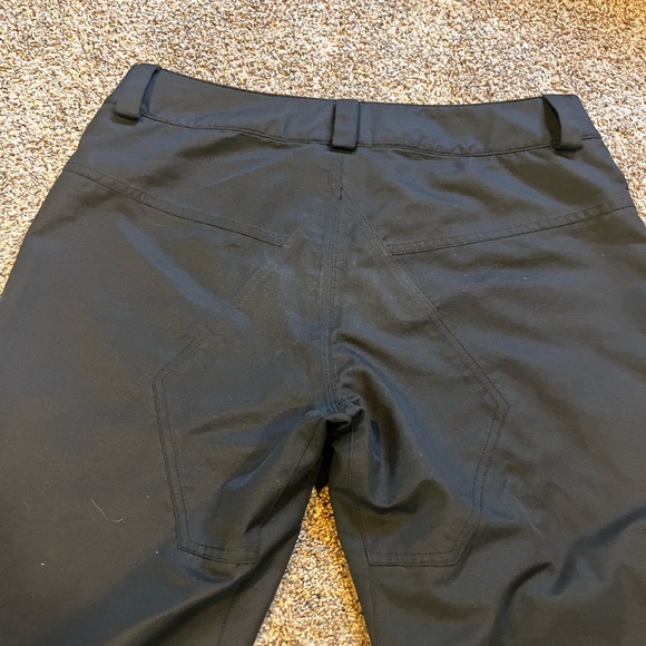 Volcom Women’s Sz L Snowpants - Picture 2 of 7